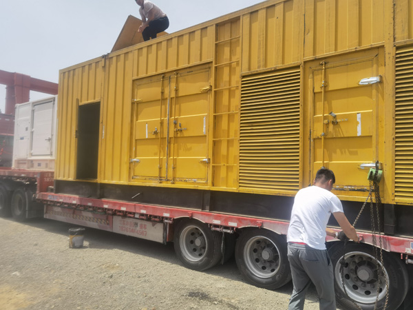香格里拉发电机出租100KW发电机需要什么规格的电缆线？