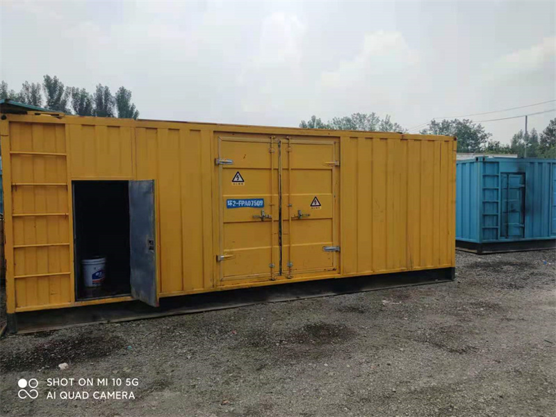 香格里拉200KW柴油发电机组需要配备什么型号的电缆线？